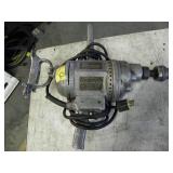 BLACK & DECKER 7/8" DRILL BLACK & DECKER 7/8" DRILL