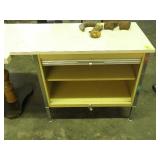 DESK W/ ROLL UP DOOR