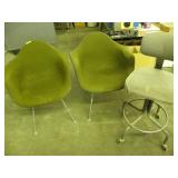 3 CHAIRS 3 CHAIRS