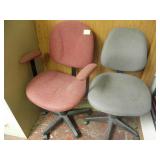 2 OFFICE CHAIRS 2 OFFICE CHAIRS