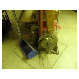 ROOF/ WALL MOUNT, GAS BTL, CORD WINDER ROOF/ WALL MOUNT, GAS BTL, CORD WINDER