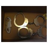 HANDCUFFS, THUMB CUFFS HANDCUFFS, THUMB CUFFS