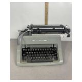 UNDERWOOD TYPEMASTER TYPE WRITER