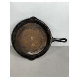 FAVORITE PIQUA WARE #9 CAST IRON PAN, WELL USED