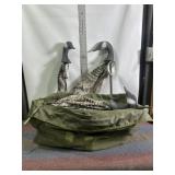 11 WIND SOCK GOOSE DECOYS IN GREEN MILITARY BAG
