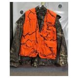 REMINGTON CAMO JACKET & GAMEHIDE VEST, SZ XL