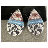 WESTERN STYLE FAUX LEATHER TEARDROP EARRINGS