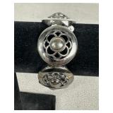 WIDE CUFF BRACLET W/ OPEN CIRCLE DESIGNS