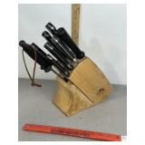 KNIFE BLOCK SET, VARIOUS KNIVES, NOT ALL 1 BRAND
