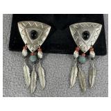 NATIVE AMERICAN STYLE DANGLE EARRLINGS W/ FEATHERS