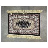 SMALL ENTRY RUG, 29" X 21"