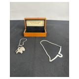 SMALL WOOD BOX W/ BRACLET & BEAR PENDENT