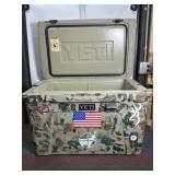YETI 105 TUNDRA CAMO COOLER W/ DRINK HOLDERS