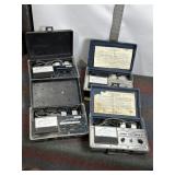 4 VACUUM GAUGES IN CASES