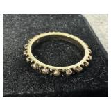 VINTAGE STYLE GOLD TONED RING, SZ 9