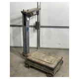 VINTAGE FAIRBANKS PLATFORM SCALE