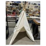 CANVAS CHILDRENS TEEPEE W/ GOLD PATTERN, 64" T