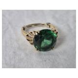 10K GOLD GREEN STONE EMERALD? RING (RE-SIZED)