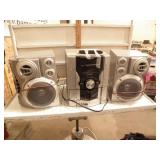 SHARP CD PLAYER, TURNS ON