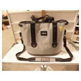 YETI HOPPER 30 COOLER