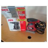 SKIL PALM SANDER