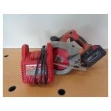 MILWAUKEE RECHARGEABLE SAW