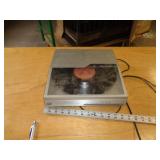 REALISTIC LAB-1500 TURNTABLE