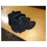 BLACK BOOTS SZ 8