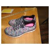 SKETCHERS SZ 8.5