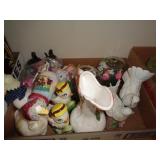 LOT OF MIXED FIGURINES