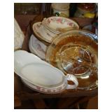 LOT OF MIXED GLASSWARE