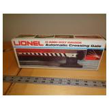 LIONEL AUTOMATIC CROSSING GATE