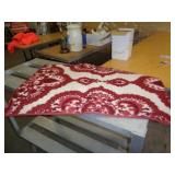 BURGANDY & WHITE RUG 24" X 38"