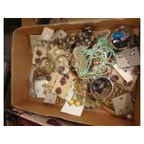 LOT OF COSTUME JEWELRY