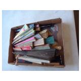 LOT OF VINTAGE HAND FANS