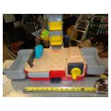 TOY WORKBENCH TOY WORKBENCH