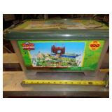 TOY MILITARY PLAYSET TOY MILITARY PLAYSET