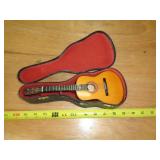 MINI GUITAR IN CASE MINI GUITAR IN CASE