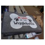 18X27 MAT / WIGGLE BUTTS 18X27 MAT / WIGGLE BUTTS