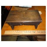 WOOD BLACK STOOL WOOD BLACK STOOL