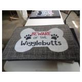 27X18 DOOR MAT - WIGGLE BUTTS 27X18 DOOR MAT - WIGGLE BUTTS