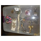 TOTE OF TROPHY PARTS / SCHOOL MEDALS / ETC TOTE OF TROPHY PARTS / SCHOOL MEDALS / ETC