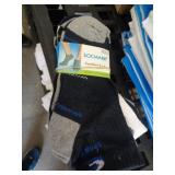 6 PAIR MEN'S FOOTIE SOCKS 6 PAIR MEN'S FOOTIE SOCKS