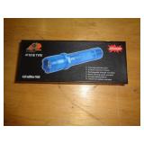 STUN GUN / FLASHLIGHT - BLUE STUN GUN / FLASHLIGHT - BLUE