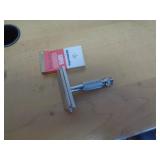 GILLETTE SAFETY RAZOR / NOS