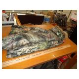MOSSY OAK CAMO JACKET SZ SMALL