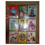 9-SPORTS CARDS - FOOTBALL - SEE DESCR