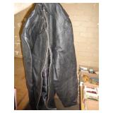 ST. JOHNS BAY LEATHER JACKET SZ LG