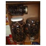 LOT OF DRIED PEPPERS / UT