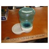 PET WATERER